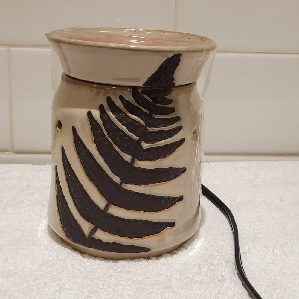 SCENTSY, Fossil Fern Full-sized Scentsy - Picture 1 of 5